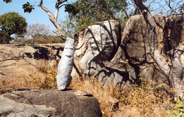 Ouaga 2003, Visit à Laongo, statut "drôle de tête"