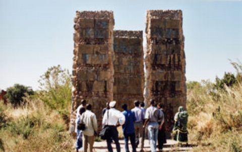 Ouaga 2003, Visit à Laongo, statut "le monde"