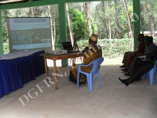 Présentation du jardin aux participants
