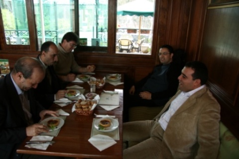 la_bande_au_dejeuner_chez_ranim.jpg