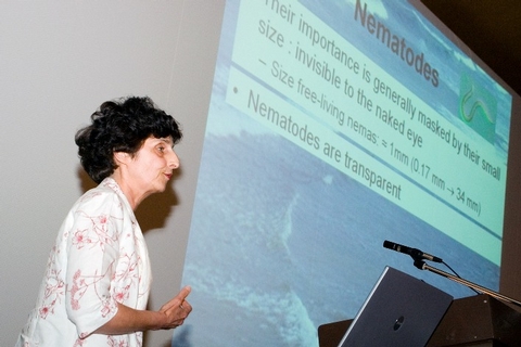 F_Decraemer - 4 May. Importance of studying nematodes for development, by F. Decraemer, RBINS researcher<br />